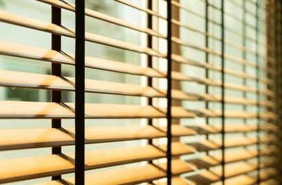 Жалюзи горизонтальные деревянные и бамбуковые 25/50 мм